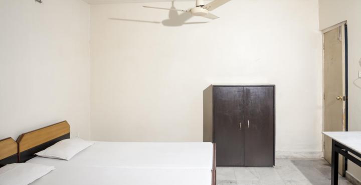 Saluja Residency Hotel Силигури Екстериор снимка
